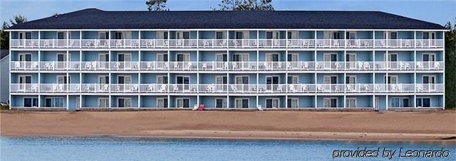 Fairview Beachfront Inn Mackinaw City Exterior foto